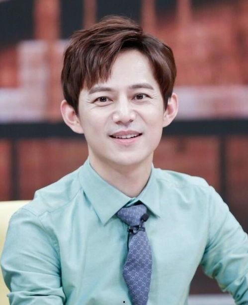 何炅爆料了啥节目啊视频,揭秘幕后的精彩瞬间！